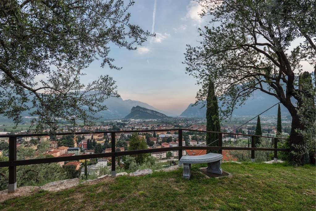 Willa Casa Tra Gli Olivi Arco Zewnętrze zdjęcie